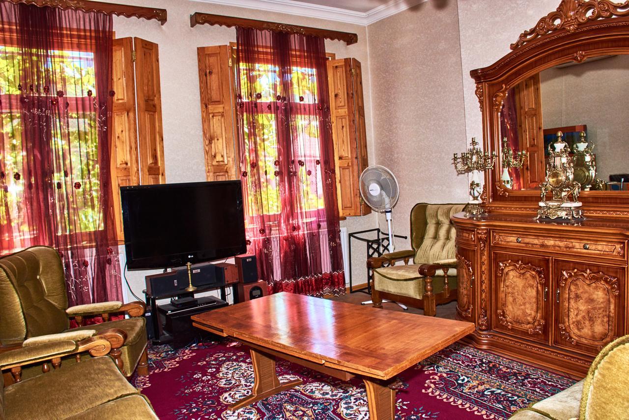 Guest House Svetlana Gori Ngoại thất bức ảnh